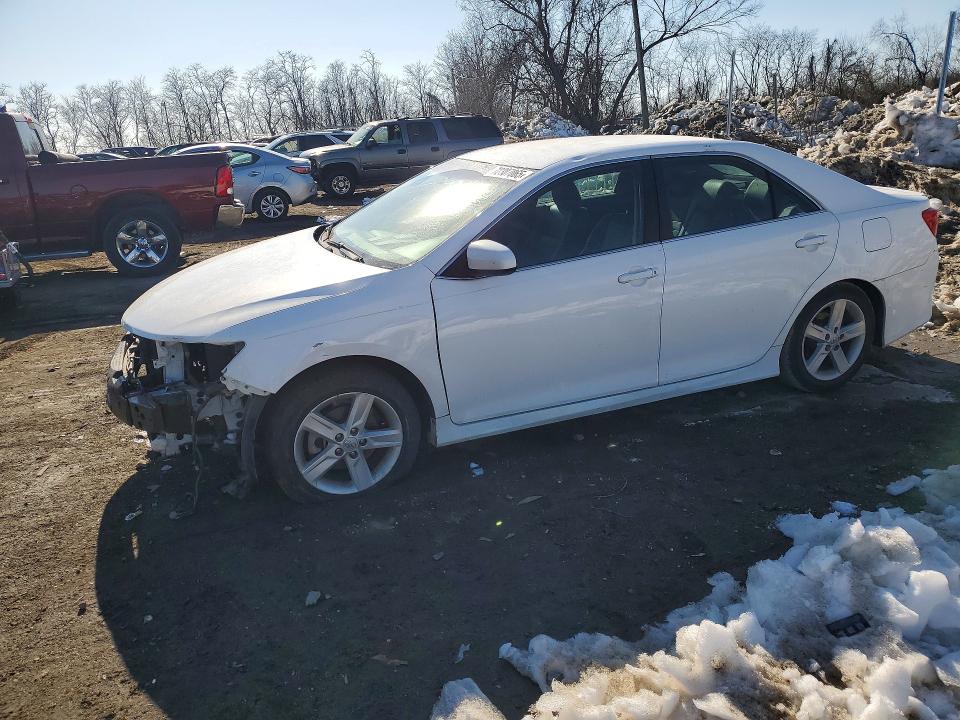 TOYOTA CAMRY 2014 with VIN 4T1BF1FK5EU832970 - Photo from auction