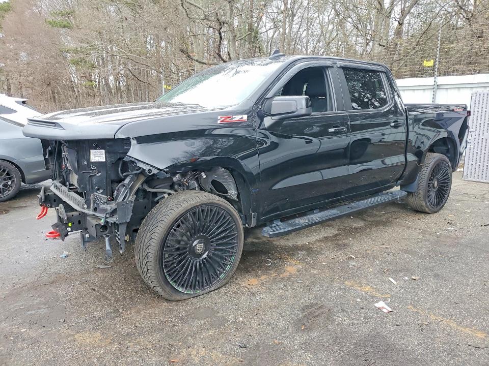 CHEVROLET SILVERADO 2021 with VIN 1GCPYFEDXMZ241636 - Photo from auction