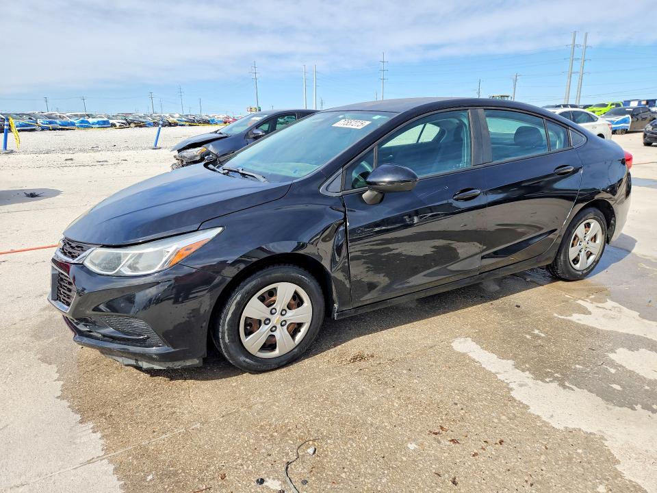 CHEVROLET CRUZE 2017 with VIN 1G1BC5SM8H7175508 - Photo from auction