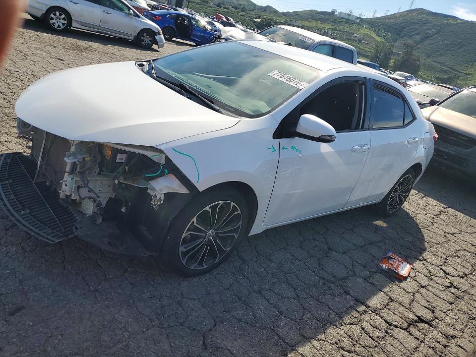 TOYOTA COROLLA 2015 с VIN 5YFBURHE1FP358708 - Фото с аукциона