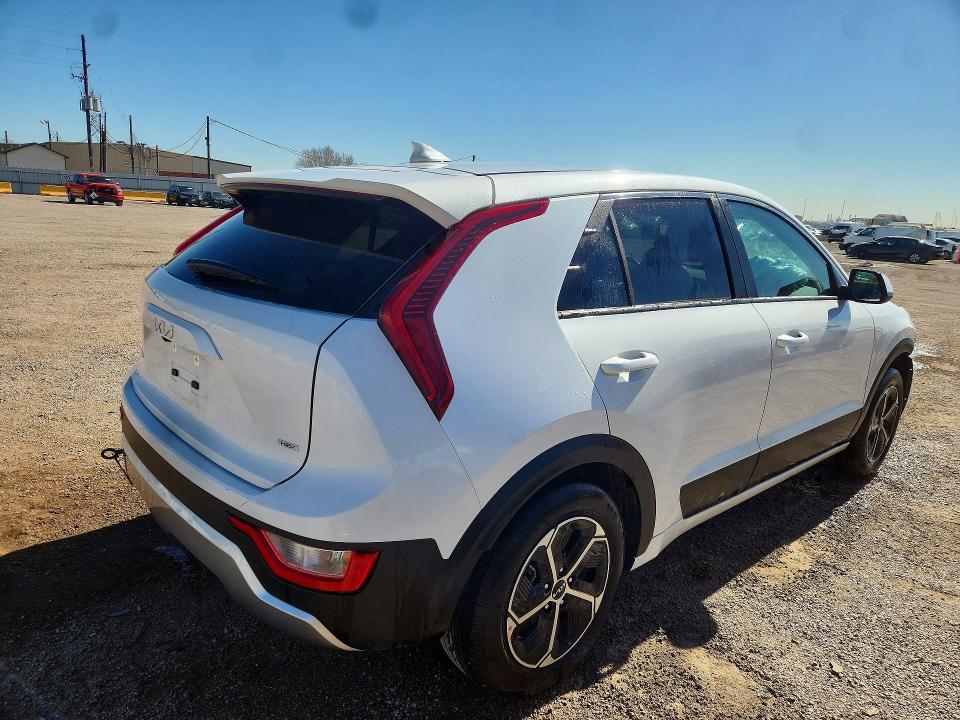 Photo 3 from auction – 2026 KIA NIRO LX with VIN KNDCP3LEXT5332116