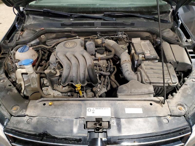 Photo 11 from auction – 2015 VOLKSWAGEN JETTA with VIN 3VW2K7AJ0FM255799
