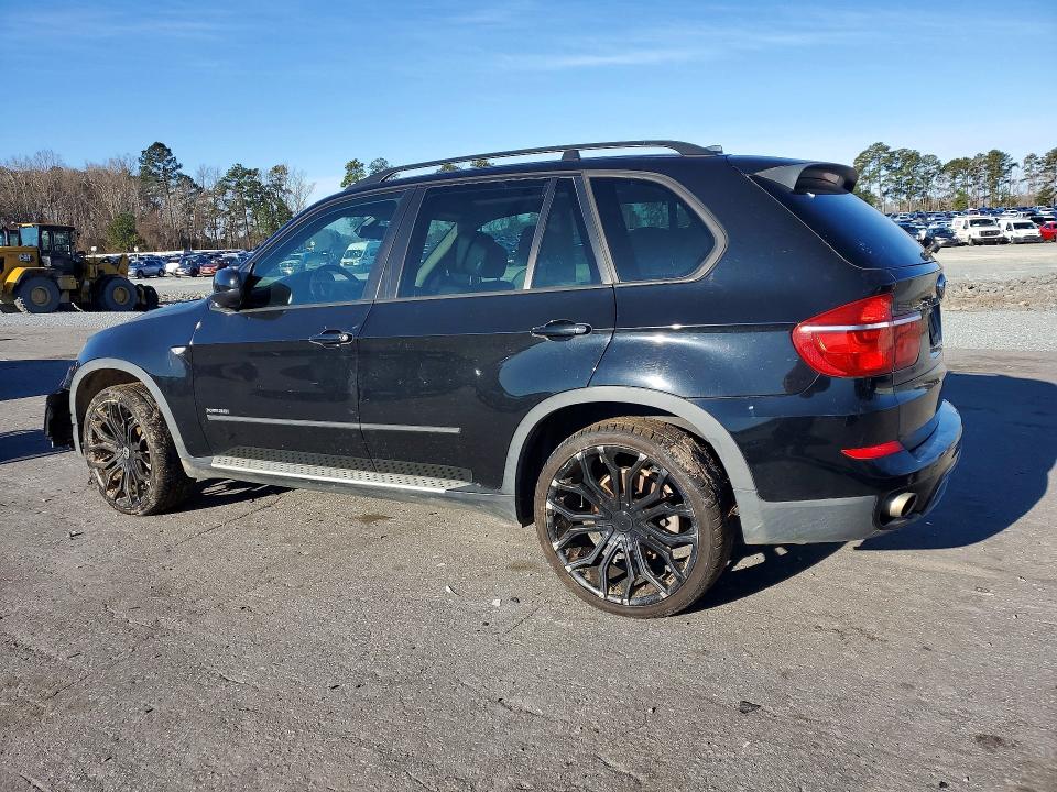 Foto 2 de la subasta – 2013 BMW X5 con VIN 5UXZV4C56D0B09884