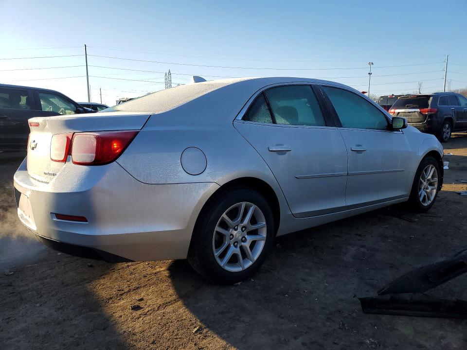 Photo 3 from auction – 2014 CHEVROLET MALIBU with VIN 1G11C5SLXEF147181