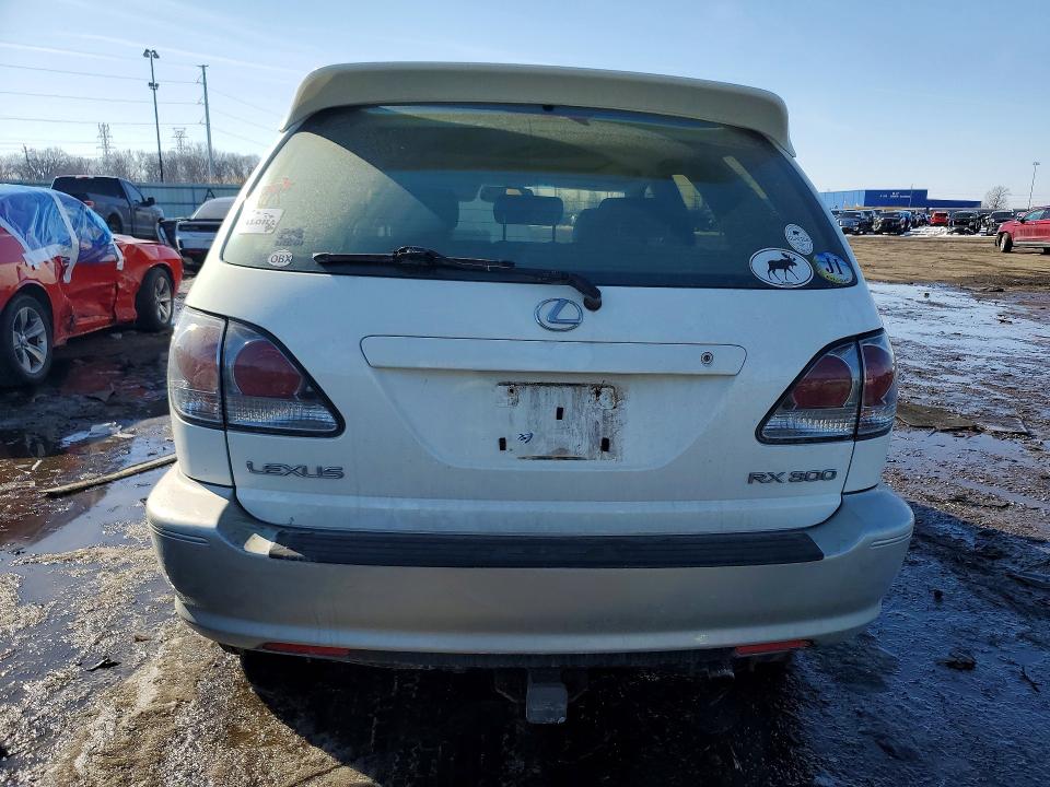 Photo 6 from auction – 2003 LEXUS RX with VIN JTJHF10U130300643