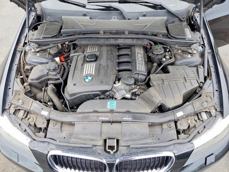 Photo 11 from auction – 2011 BMW 328 with VIN WBAPH5C58BA441719