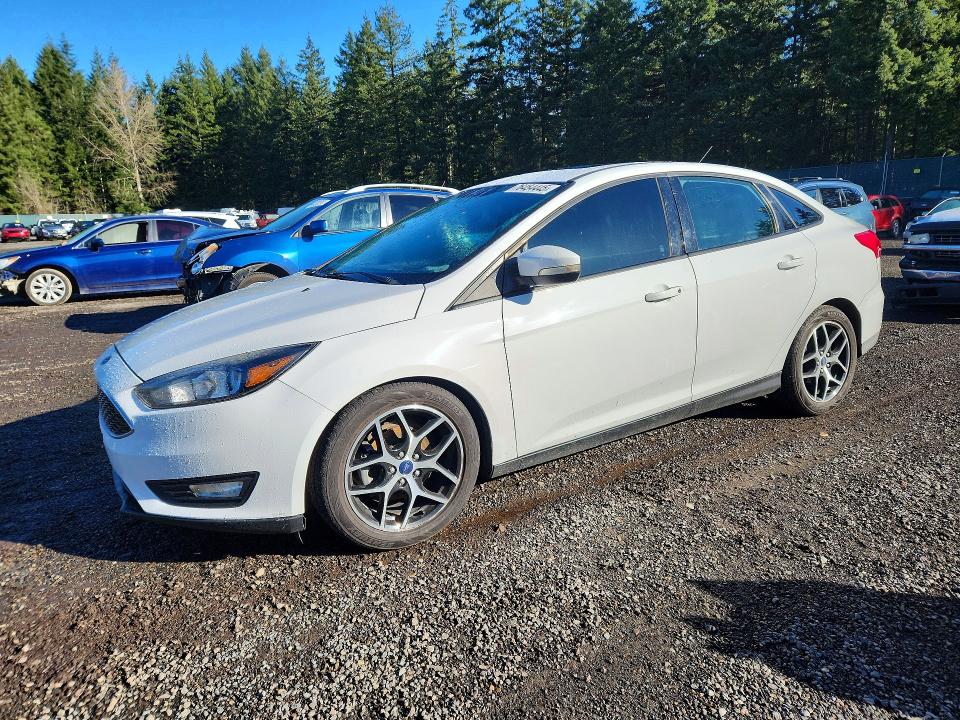 FORD FOCUS SEL 2017 مع رقم تعريف المركبة 1FADP3H22HL238937 - صورة من المزاد