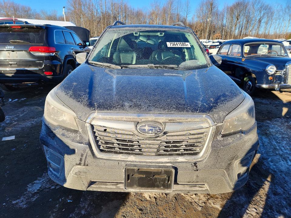 Photo 5 from auction – 2019 SUBARU FORESTER L with VIN JF2SKASC0KH484936