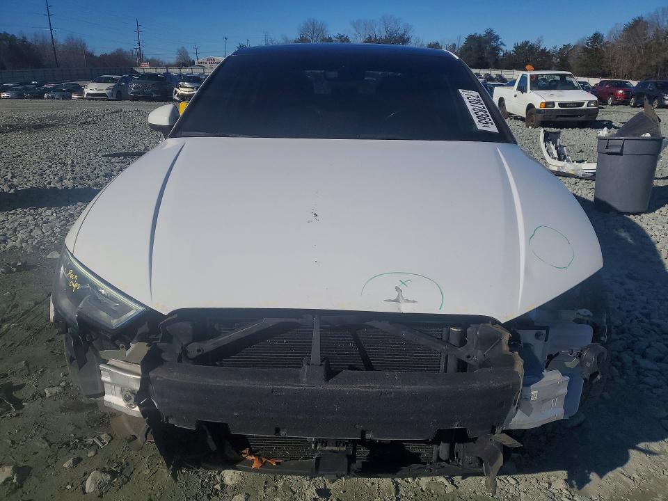 Photo 5 from auction – 2019 AUDI A3 with VIN WAUAUGFF5KA089359
