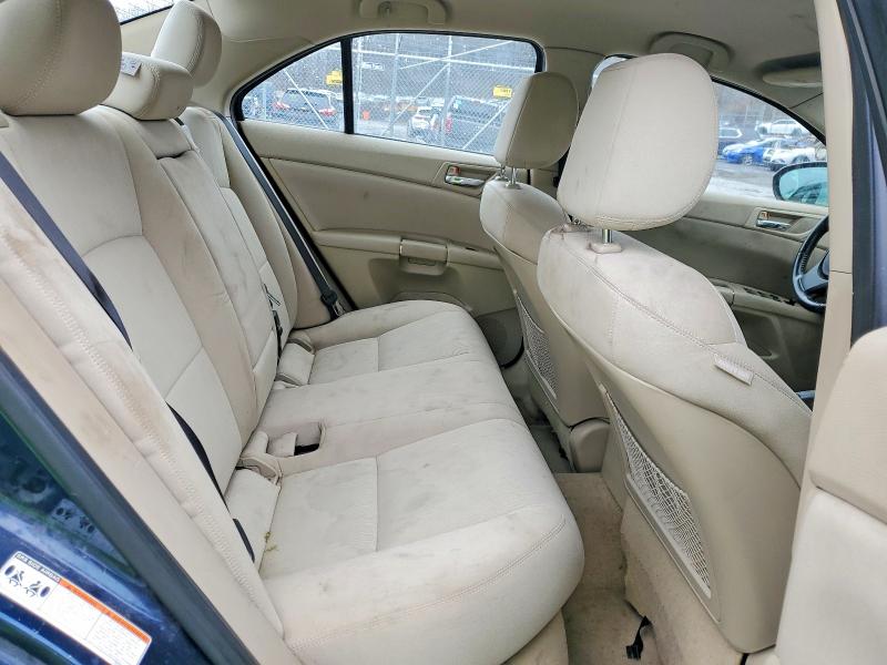 Photo 10 from auction – 2011 SUZUKI KIZASHI with VIN JS2RF9A35B6110132