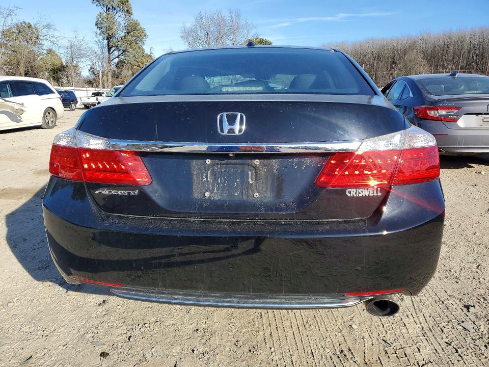 Photo 6 from auction – 2014 HONDA ACCORD with VIN 1HGCR2F86EA103650