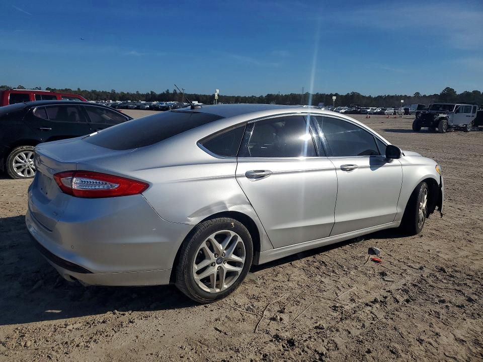 Photo 3 from auction – 2016 FORD FUSION with VIN 3FA6P0H7XGR143562