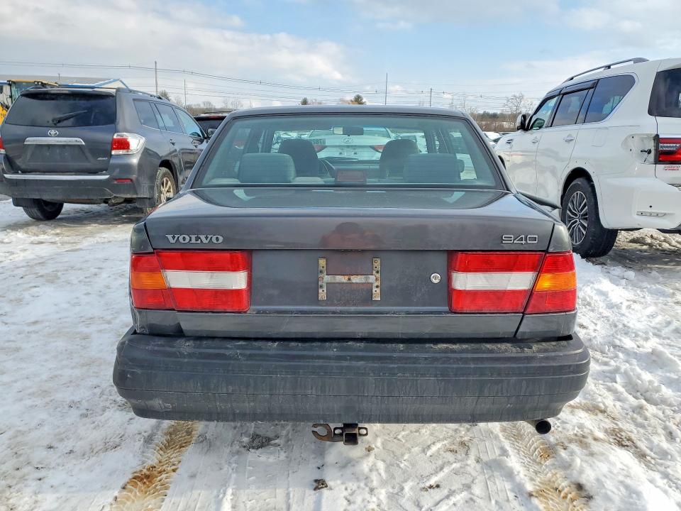 Photo 6 from auction – 1994 VOLVO 940 with VIN YV1JS8315R1172396