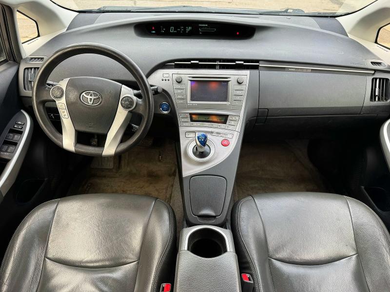Photo 9 from auction – 2015 TOYOTA PRIUS with VIN JTDKN3DU7F1897443