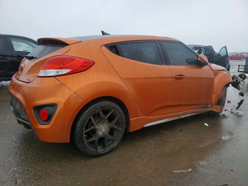 Photo 3 from auction – 2015 HYUNDAI VELOSTER with VIN KMHTC6AE5FU222306