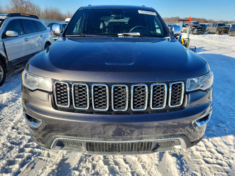 Photo 5 from auction – 2017 JEEP GRAND CHER with VIN 1C4RJFBGXHC804317