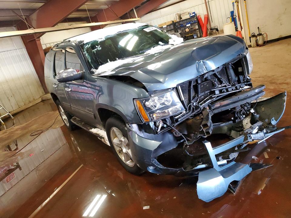Photo 4 from auction – 2010 CHEVROLET TAHOE with VIN 1GNUKBE08AR233192