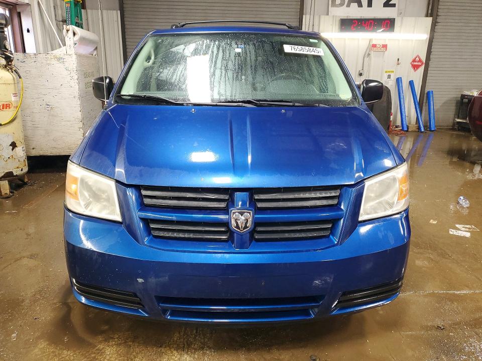 Photo 5 from auction – 2010 DODGE GRAND CARAVAN with VIN 2D4RN4DE5AR135460