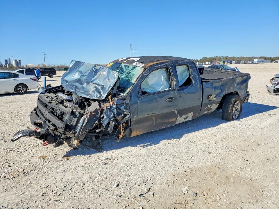 Photo 1 from auction – 2011 CHEVROLET SILVERADO with VIN 1GCRCSE06BZ338584