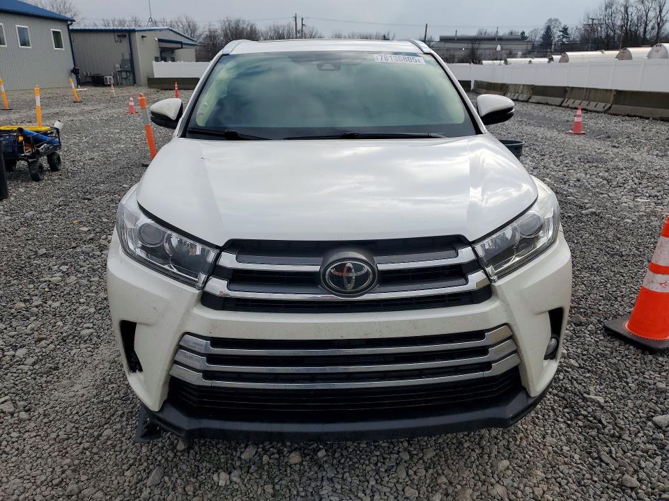 Photo 5 from auction – 2018 TOYOTA HIGHLANDER with VIN 5TDDZRFH1JS810180