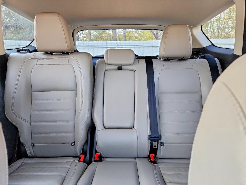 Photo 10 from auction – 2019 FORD ESCAPE with VIN 1FMCU0J93KUC30024
