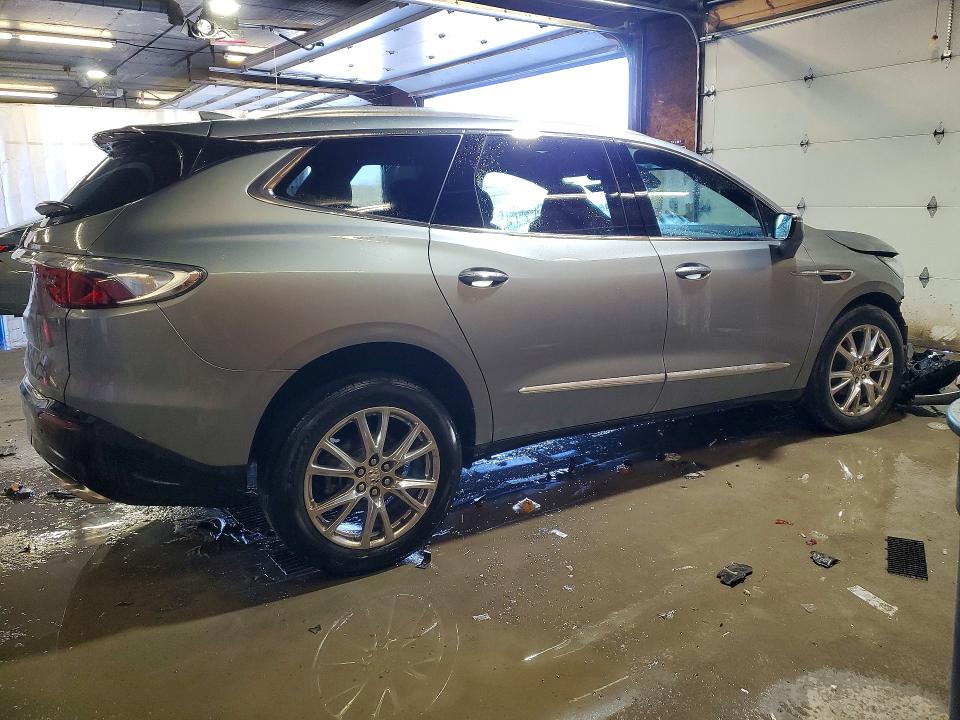 Photo 3 from auction – 2023 BUICK ENCLAVE with VIN 5GAEVAKW2PJ185429