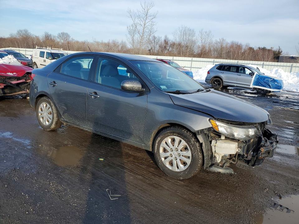 Photo 4 from auction – 2013 KIA FORTE with VIN KNAFU4A21D5722850