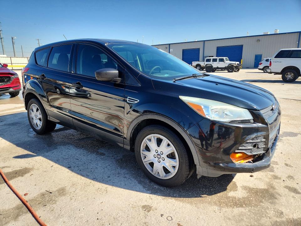 Photo 4 from auction – 2014 FORD ESCAPE with VIN 1FMCU0F76EUC59240