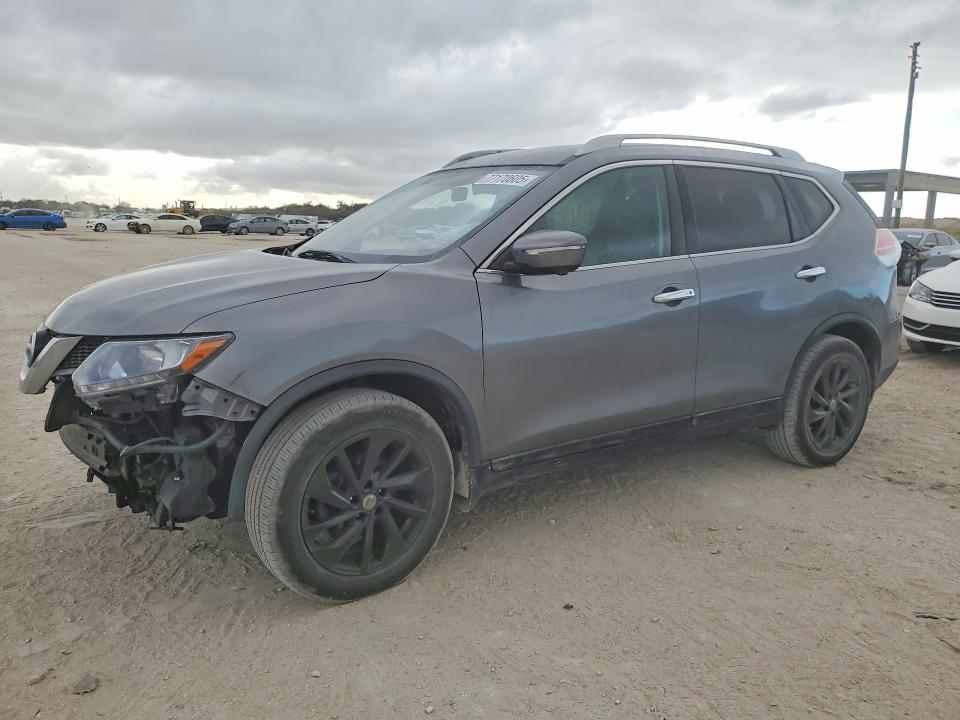 NISSAN ROGUE 2015 مع رقم تعريف المركبة 5N1AT2MT8FC776858 - صورة من المزاد