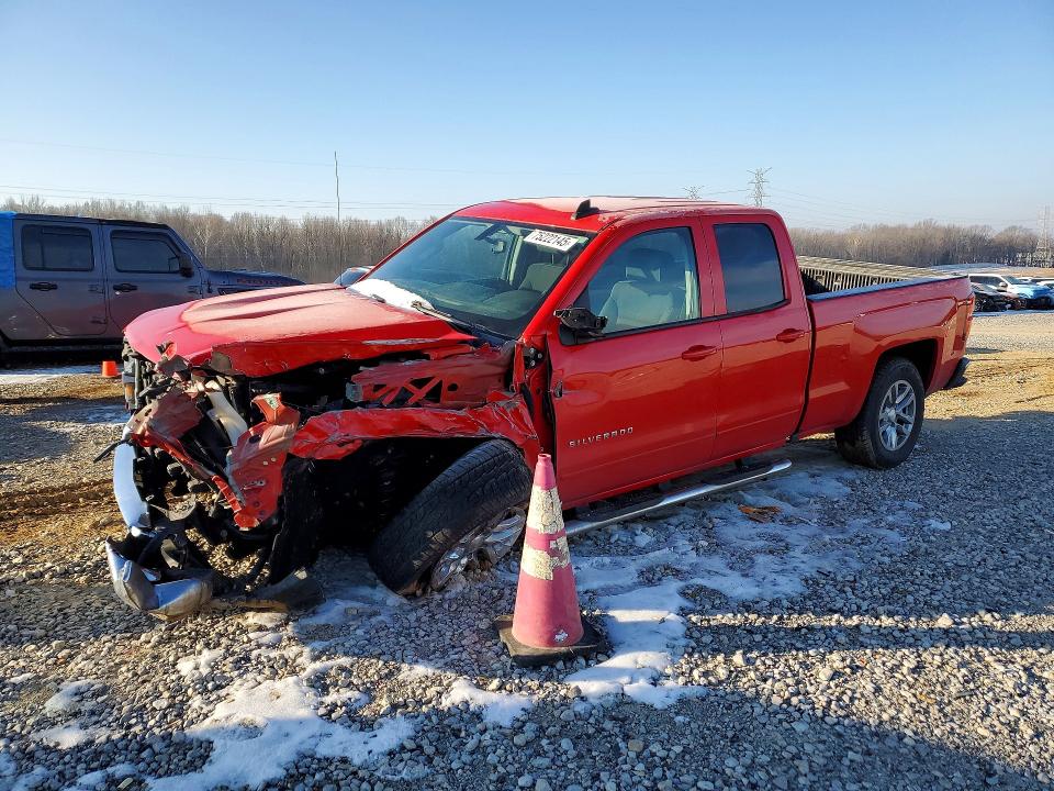 CHEVROLET SILVERADO 2018 with VIN 1GCRCREC7JZ186218 - Photo from auction