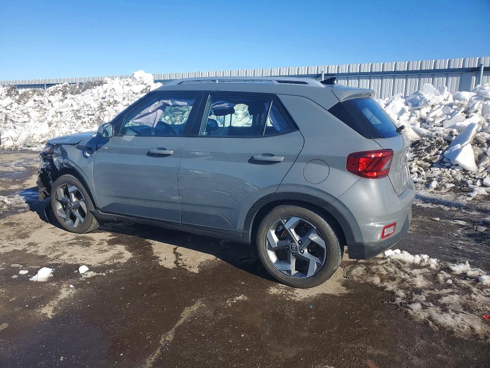 Photo 2 from auction – 2022 HYUNDAI VENUE with VIN KMHRC8A38NU166333