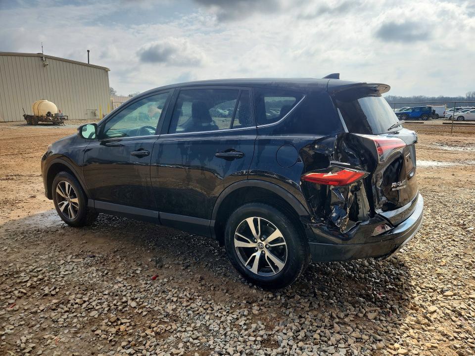 Photo 2 from auction – 2018 TOYOTA RAV4 with VIN 2T3WFREV4JW478582