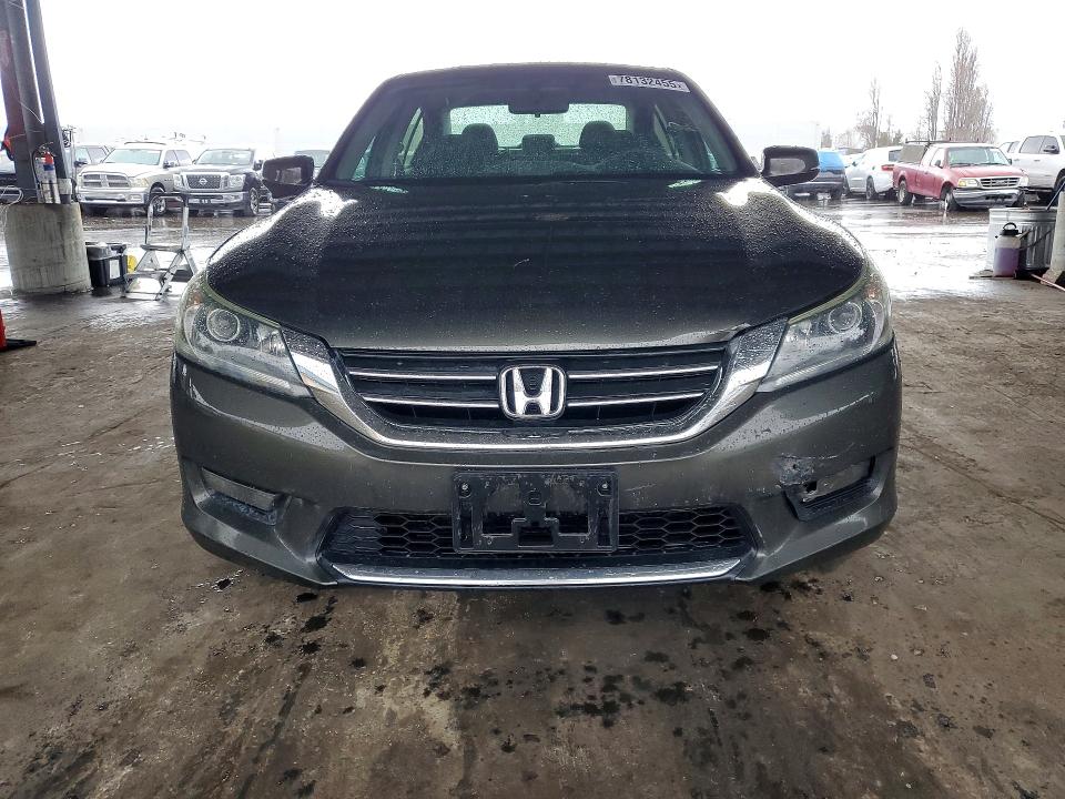 Photo 5 from auction – 2014 HONDA ACCORD with VIN 1HGCR2F77EA270218