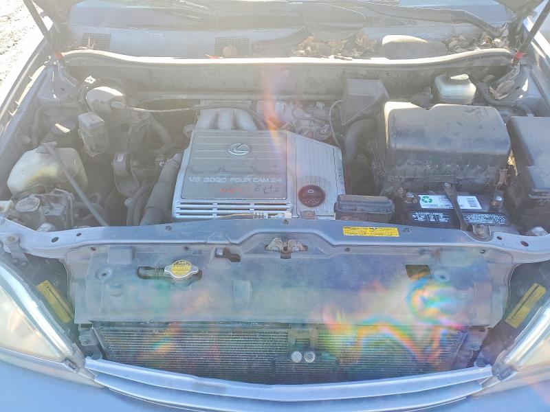 Photo 12 from auction – 2003 LEXUS RX with VIN JTJHF10U530307854