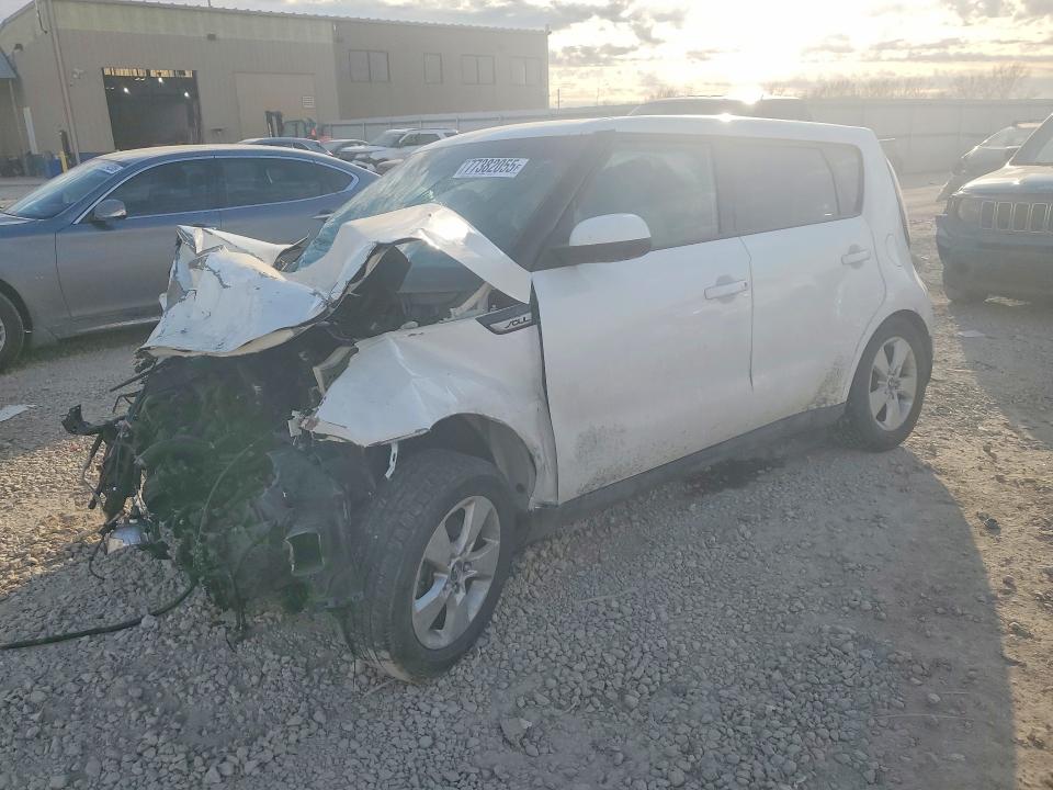 KIA SOUL 2018 with VIN KNDJN2A22J7561049 - Photo from auction