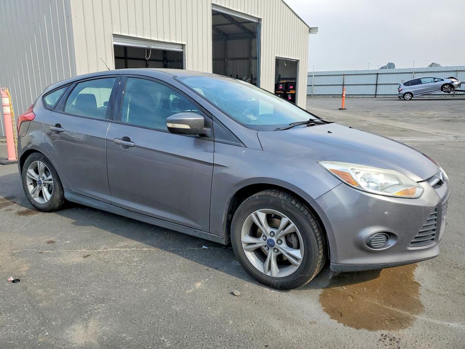Photo 4 from auction – 2014 FORD FOCUS SE with VIN 1FADP3K21EL426045