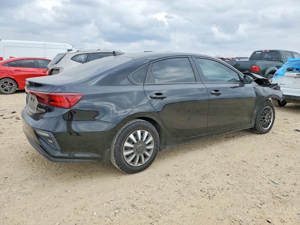 Photo 3 from auction – 2020 KIA FORTE with VIN 3KPF24AD0LE257376