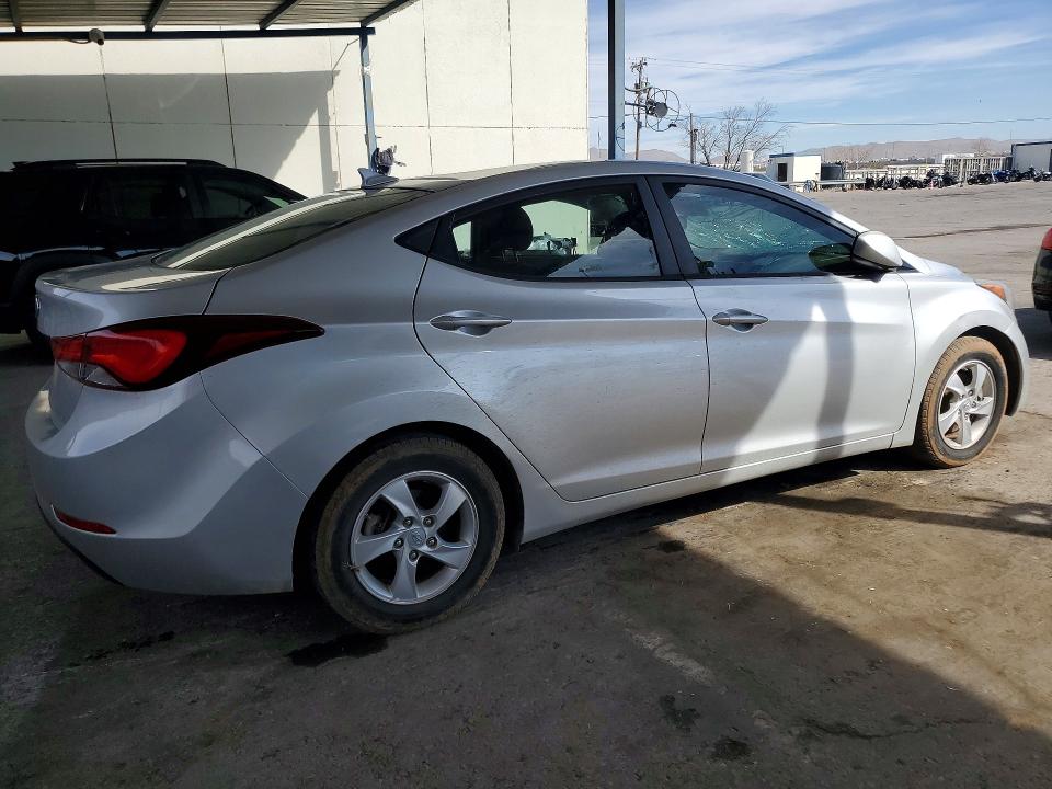 Photo 3 from auction – 2015 HYUNDAI ELANTRA with VIN 5NPDH4AE6FH614221