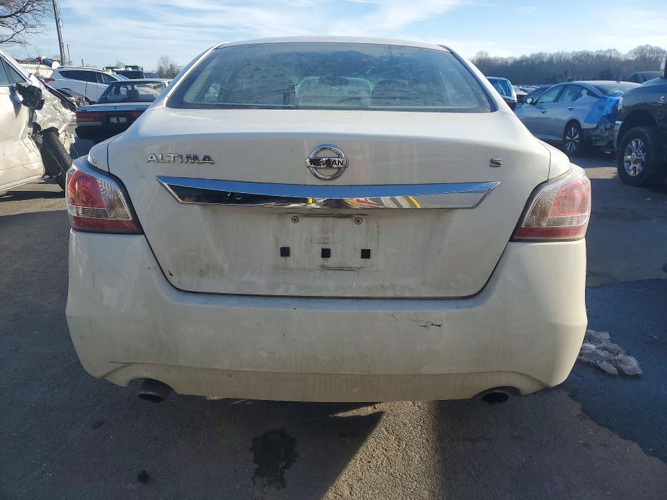 Photo 6 from auction – 2015 NISS ALTIMA with VIN 1N4AL3AP9FN403226