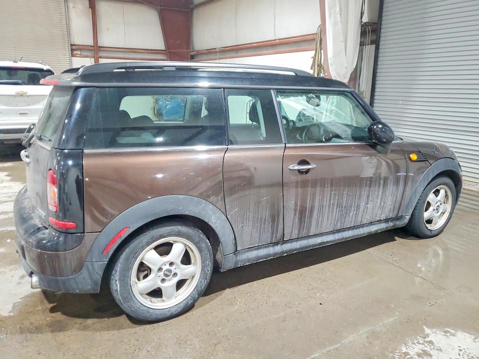 Photo 3 from auction – 2010 MINI COOPER CLU with VIN WMWML3C50ATX51520