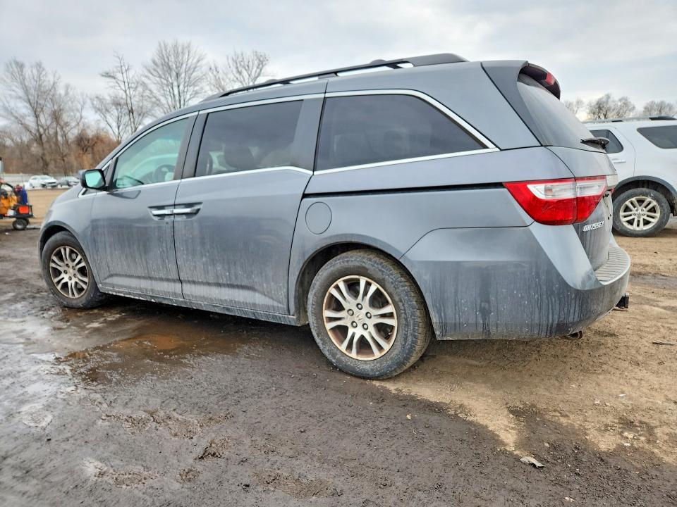 Photo 2 from auction – 2013 HONDA ODYSSEY EX with VIN 5FNRL5H67DB056917