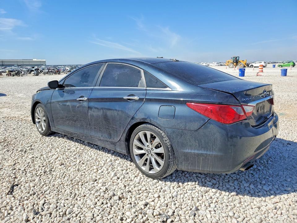 Photo 2 from auction – 2013 HYUNDAI SONATA with VIN 5NPEC4AC7DH730137