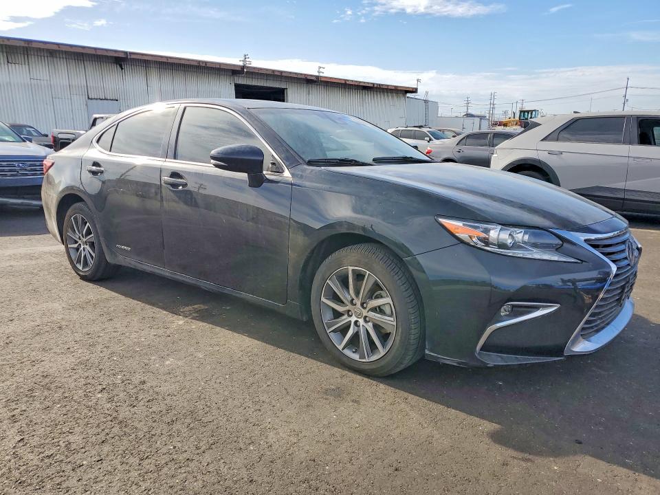 Photo 4 from auction – 2017 LEXUS ES with VIN JTHBW1GG5H2144870