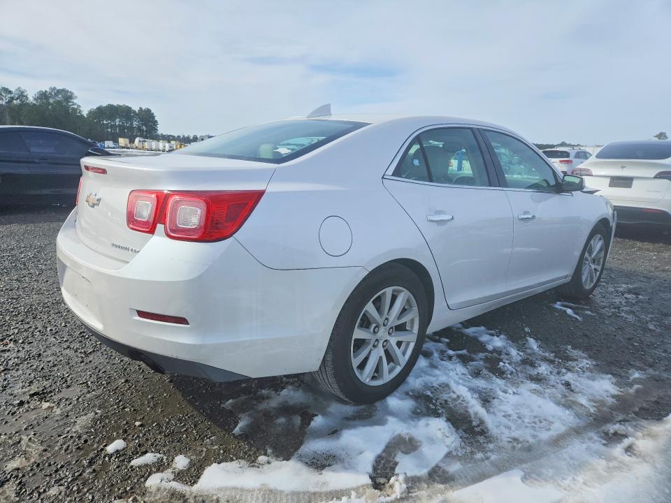 Photo 3 from auction – 2015 CHEVROLET MALIBU LTZ with VIN 1G11F5SLXFF114142