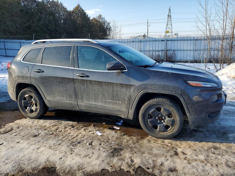 Photo 4 from auction – 2016 JEEP CHEROKEE with VIN 1C4PJMCS2GW129977