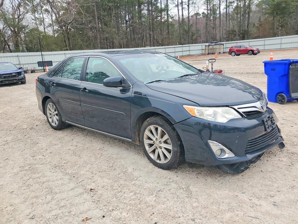 Photo 4 from auction – 2014 TOYOTA CAMRY with VIN 4T4BF1FK7ER371566