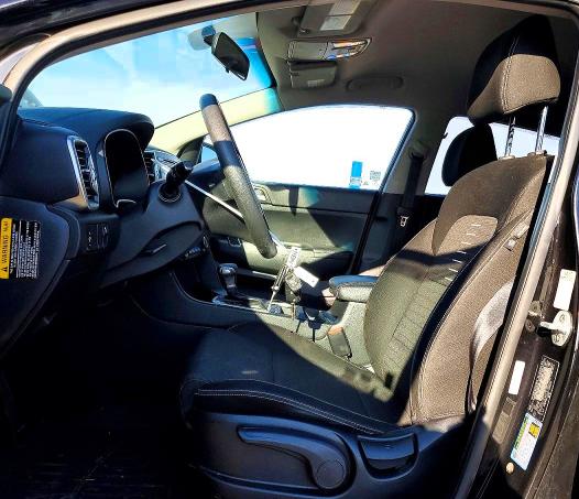 Photo 7 from auction – 2018 KIA SPORTAGE L with VIN KNDPMCAC6J7334135