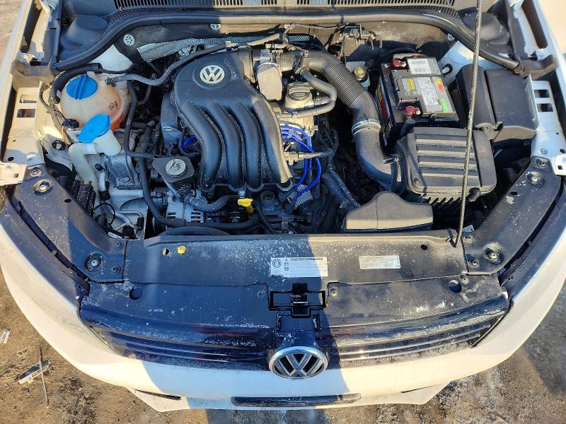 Photo 11 from auction – 2014 VOLKSWAGEN JETTA with VIN 3VW1K7AJ1EM390056