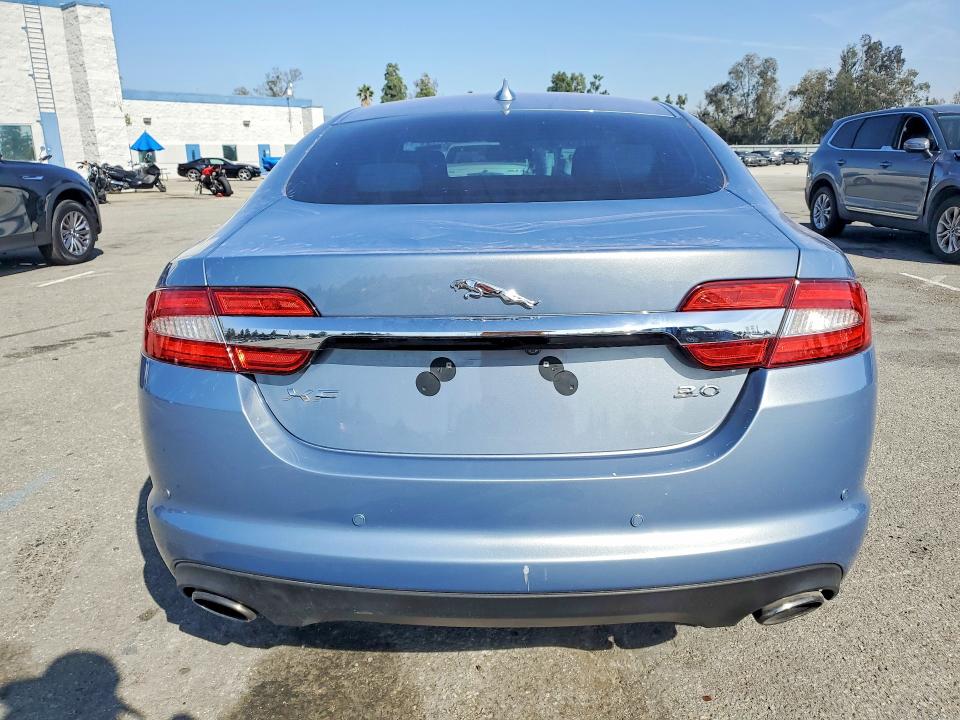 Photo 6 from auction – 2013 JAGUAR XF with VIN SAJWA0E72D8S88142