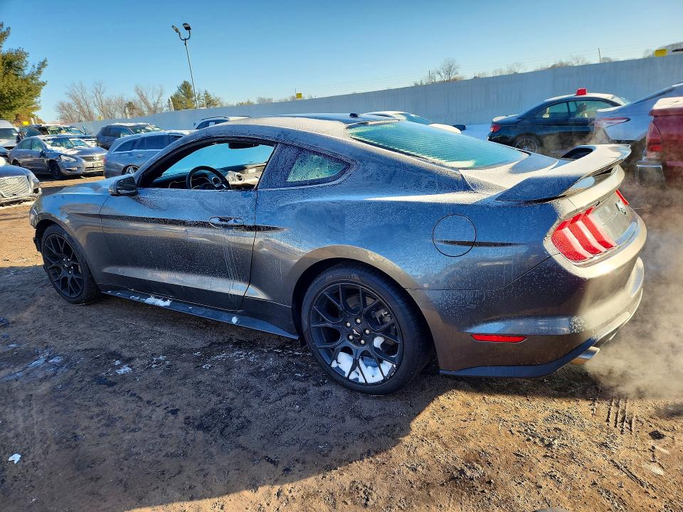 Photo 2 from auction – 2018 FORD MUSTANG with VIN 1FA6P8THXJ5100381